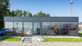 Verkaufscontainer  - BMW Racing 72m2 - 3