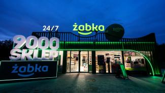 Verkaufscontainer, Żabka 9000, Raststätte Autobahn A2, 144 m2, 10